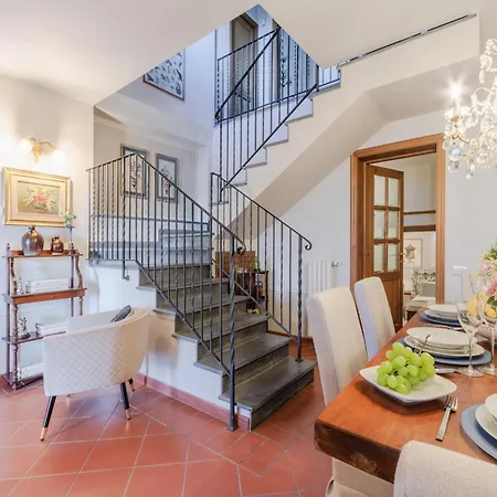 Elegant Retreat In The Heart Of