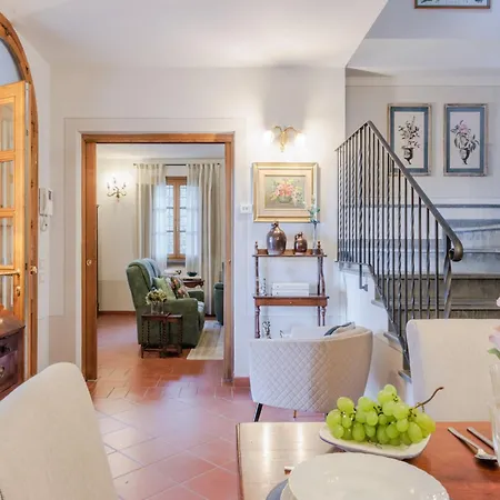 Elegant Retreat In The Heart Of 빌라 *