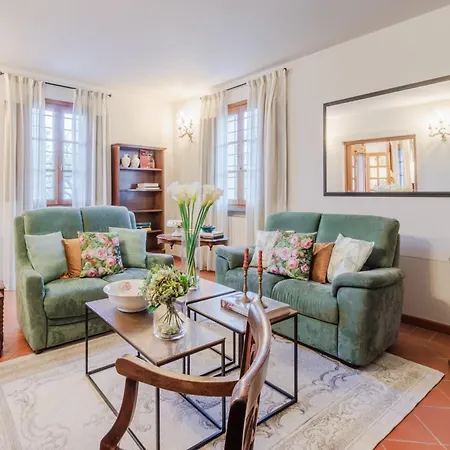 Elegant Retreat In The Heart Of 빌라 루카